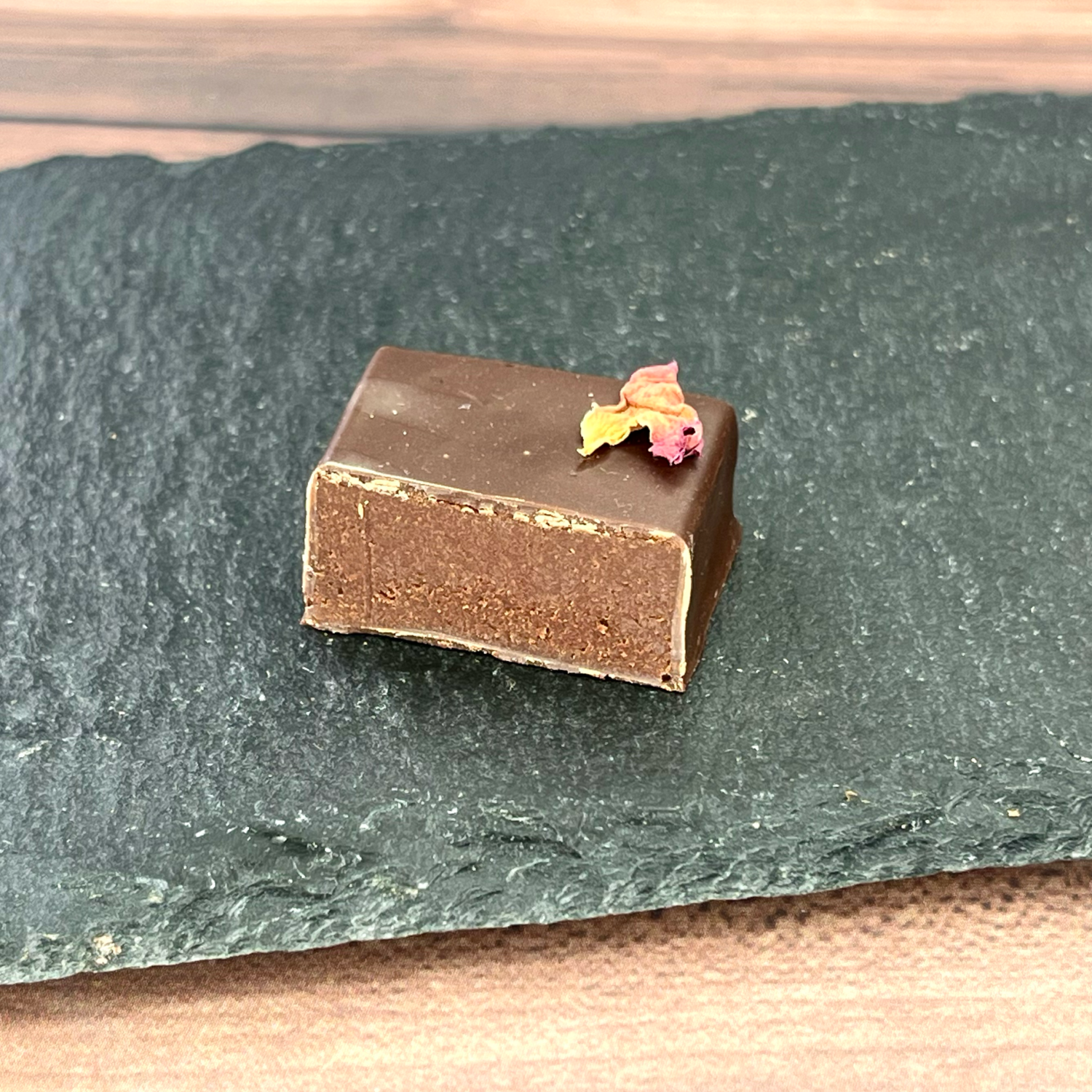 ショコラリエ White Chocolate Raspberry Flavored Coffee | Java Momma